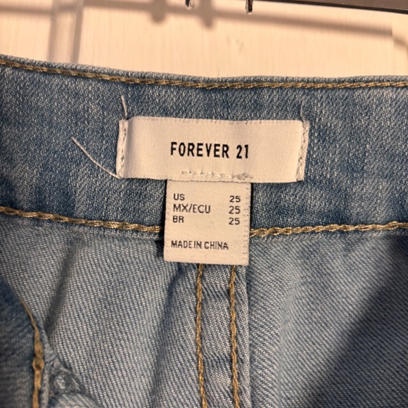 Light Wash Bell Bottom Jeans - Retro 70s Flare - Size 25 - Picture 3 of 3